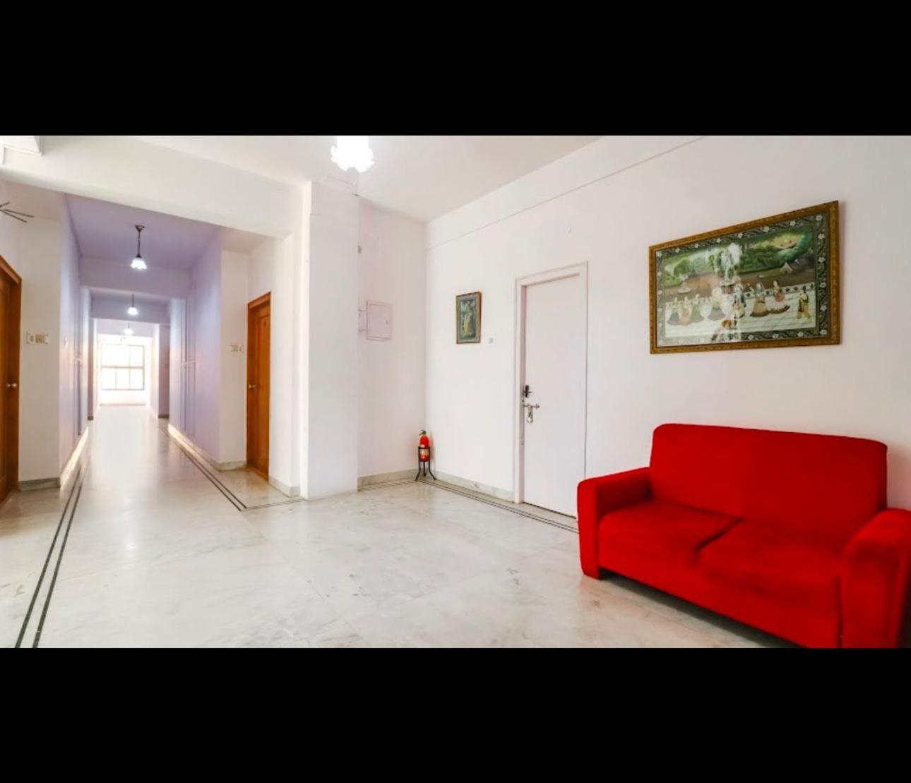 Hotel Sri Sathya Sai Bangalore Exterior foto